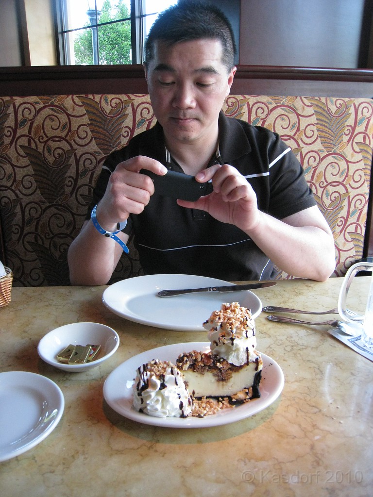 Rock n Roll Hall of Fame 2010 375.jpg - We stopped for dinner at "Crocker Park" a new outdoor mall. The Cheesecake Factory sounded like a good spot to dine!